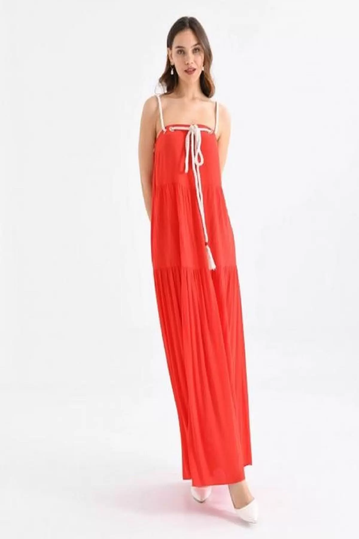 Askılı Omuz ve Sırt Detaylı Kırmızı Uzun Elbise