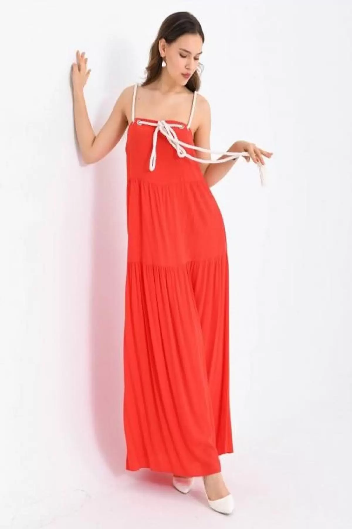 Askılı Omuz ve Sırt Detaylı Kırmızı Uzun Elbise