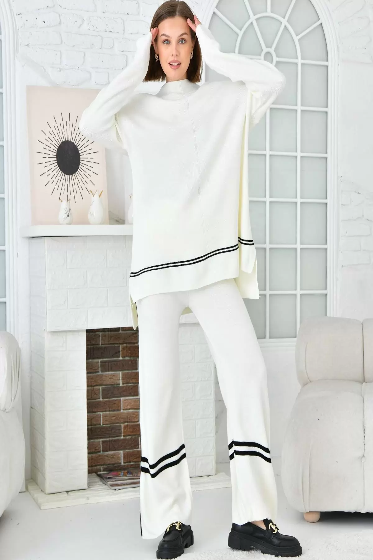 Balıkçı Yaka Çizgili Alt Üst İkili Salaş Beyaz Kadın Triko Takım