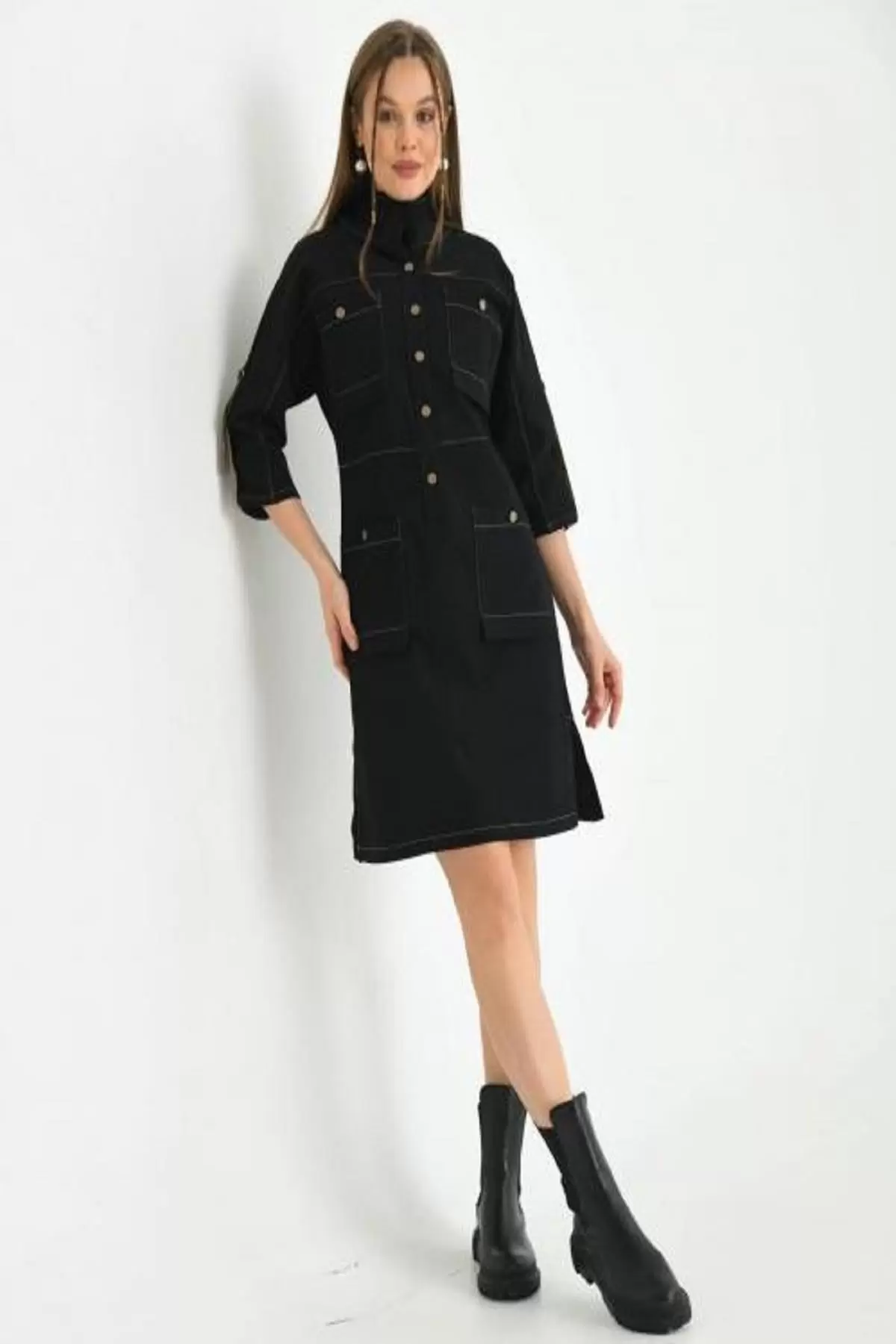 Balıkçı Yaka Yırtmaçlı Cepli ve Nakışlı Siyah Kadın Elbise