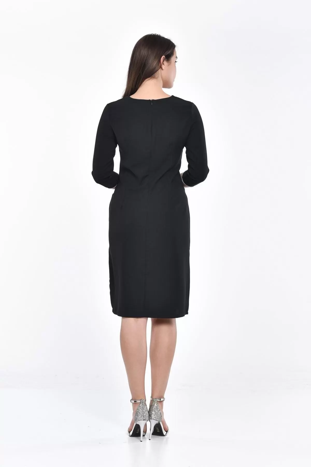 Bisiklet Yaka Cepli ve Taşlı Siyah Abiye Kadın Elbise
