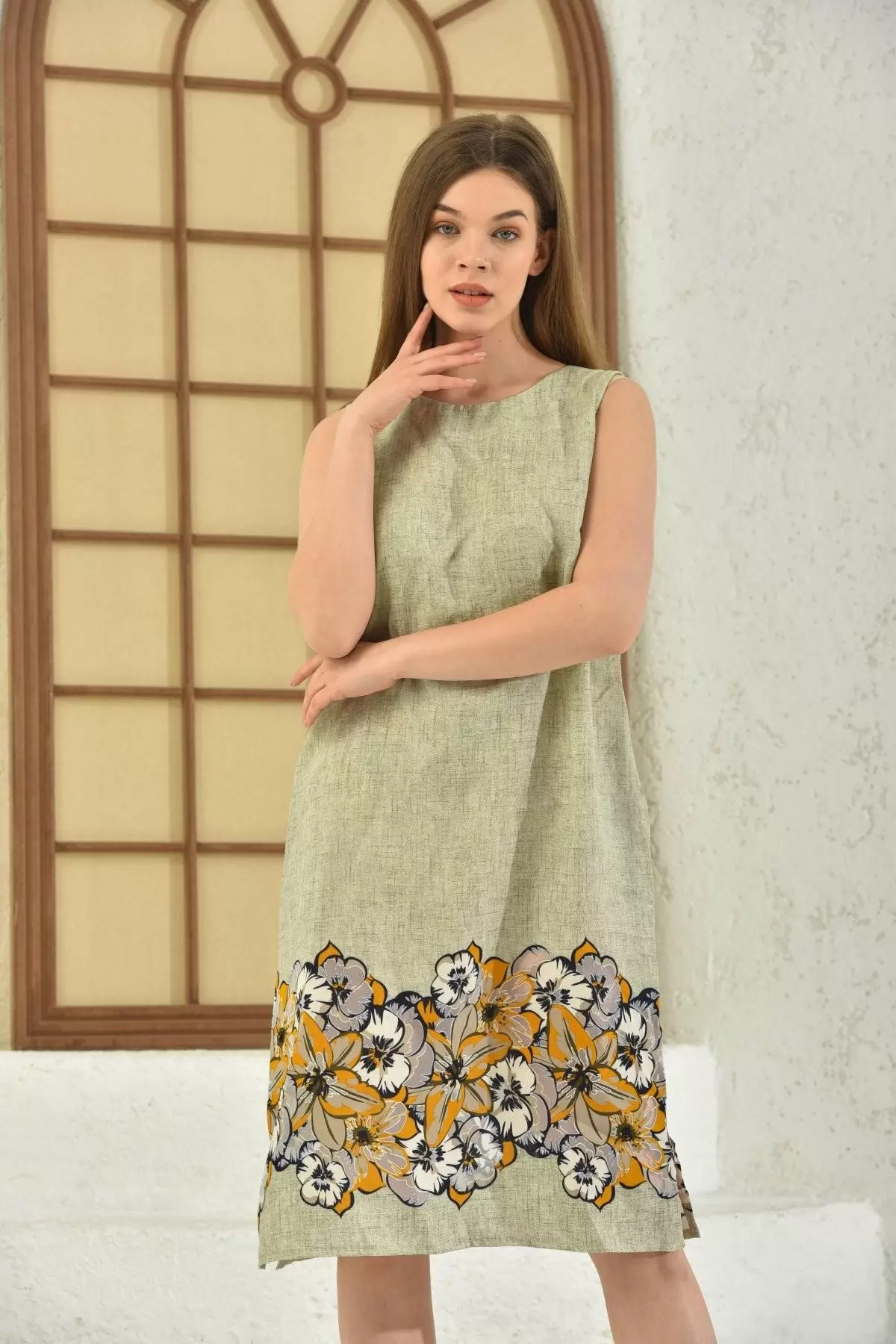 Bisiklet Yaka Çiçek Baskılı Kolsuz Bej Kadın Elbise