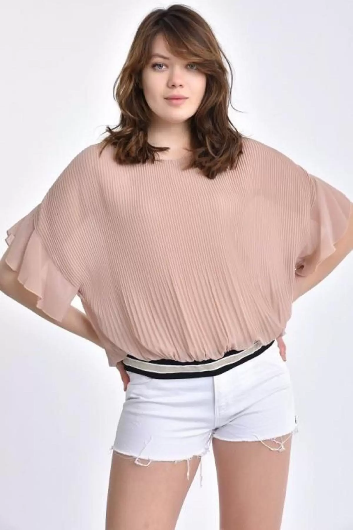 Bisiklet Yaka Pileli ve Biyeli Kısa Kollu Vizon Kadın Bluz