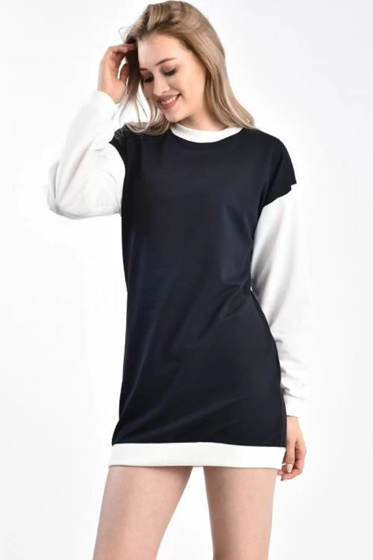 Bisiklet Yaka Renkli İki İplik Siyah Beyaz Sweat KadınTunik