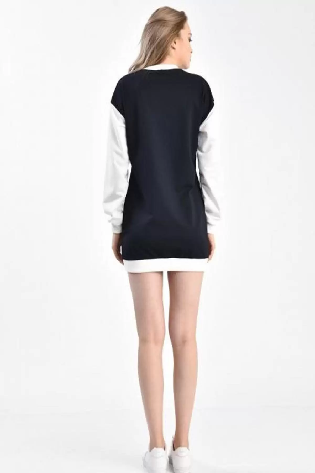 Bisiklet Yaka Renkli İki İplik Siyah Beyaz Sweat KadınTunik