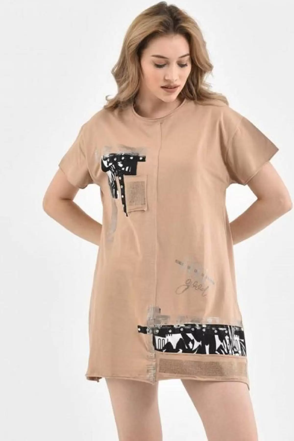 Bisiklet Yaka Taşlı ve Baskılı Vizon Kadın Bluz