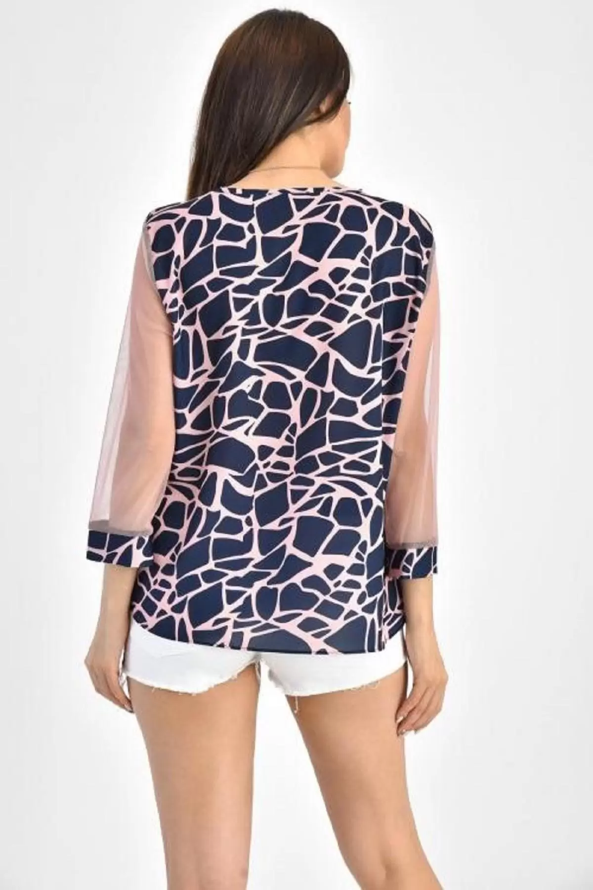 Bisiklet Yaka Uzun Güpür Kollu Takı Detaylı Lacivert Kadın Bluz