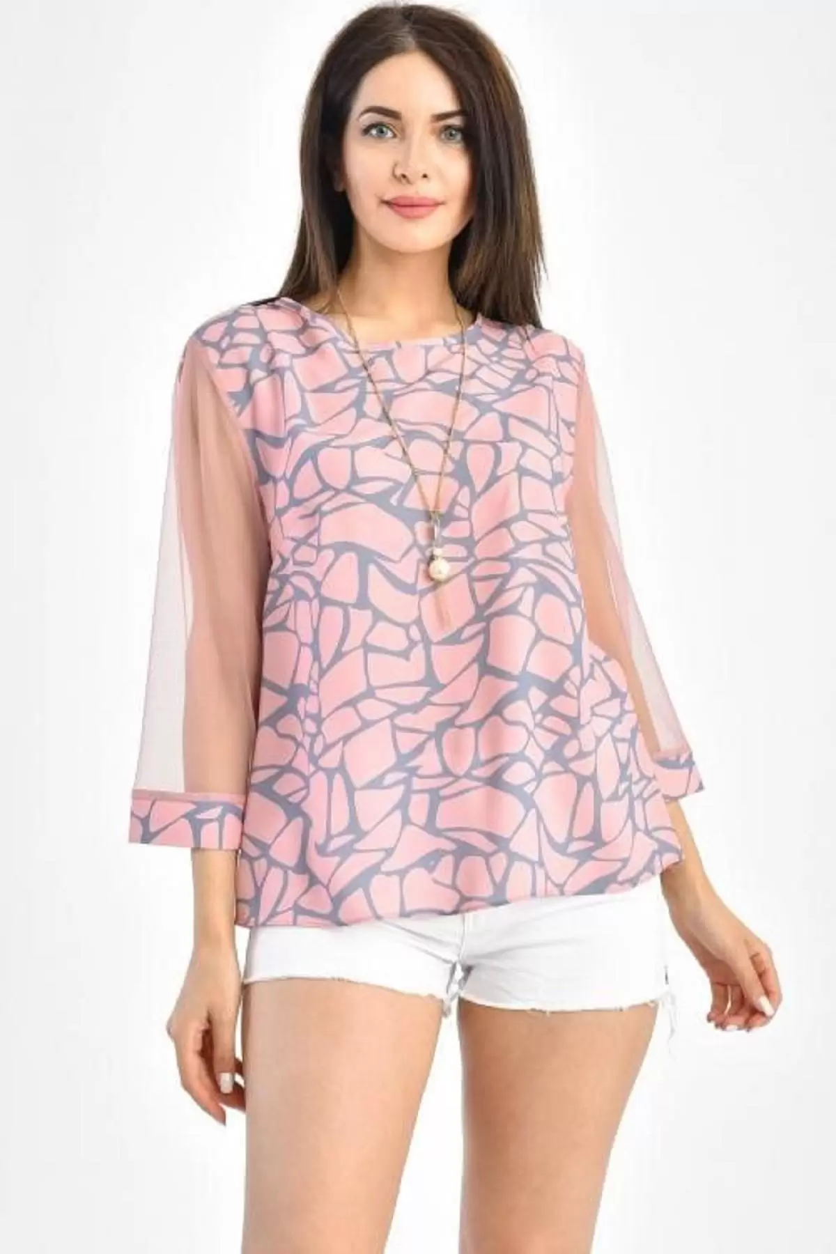 Bisiklet Yaka Uzun Güpür Kollu Takı Detaylı Pudra Kadın Bluz