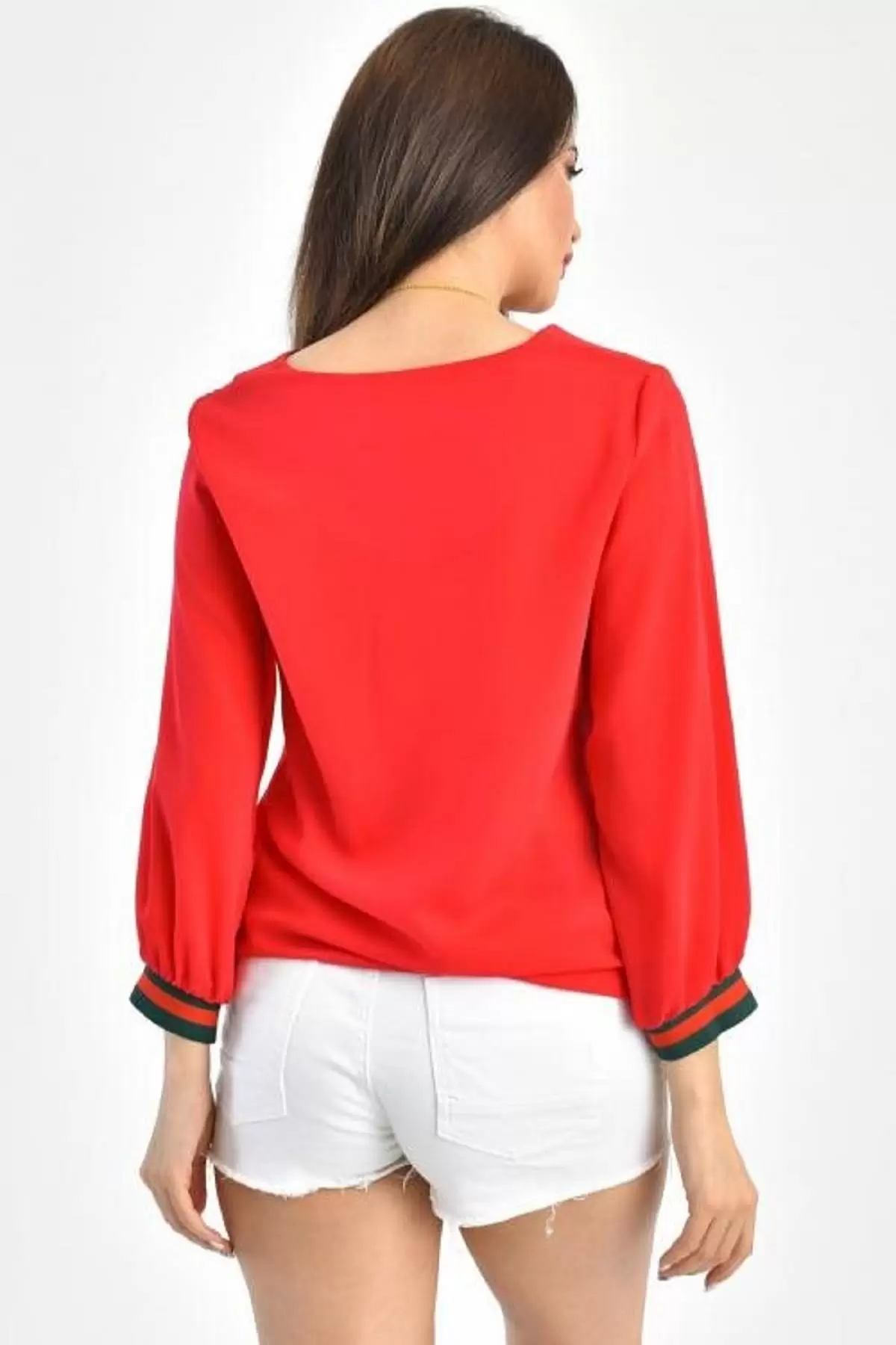 Bisiklet Yaka Uzun Kolu Takı Detaylı Kırmızı Kadın Bluz