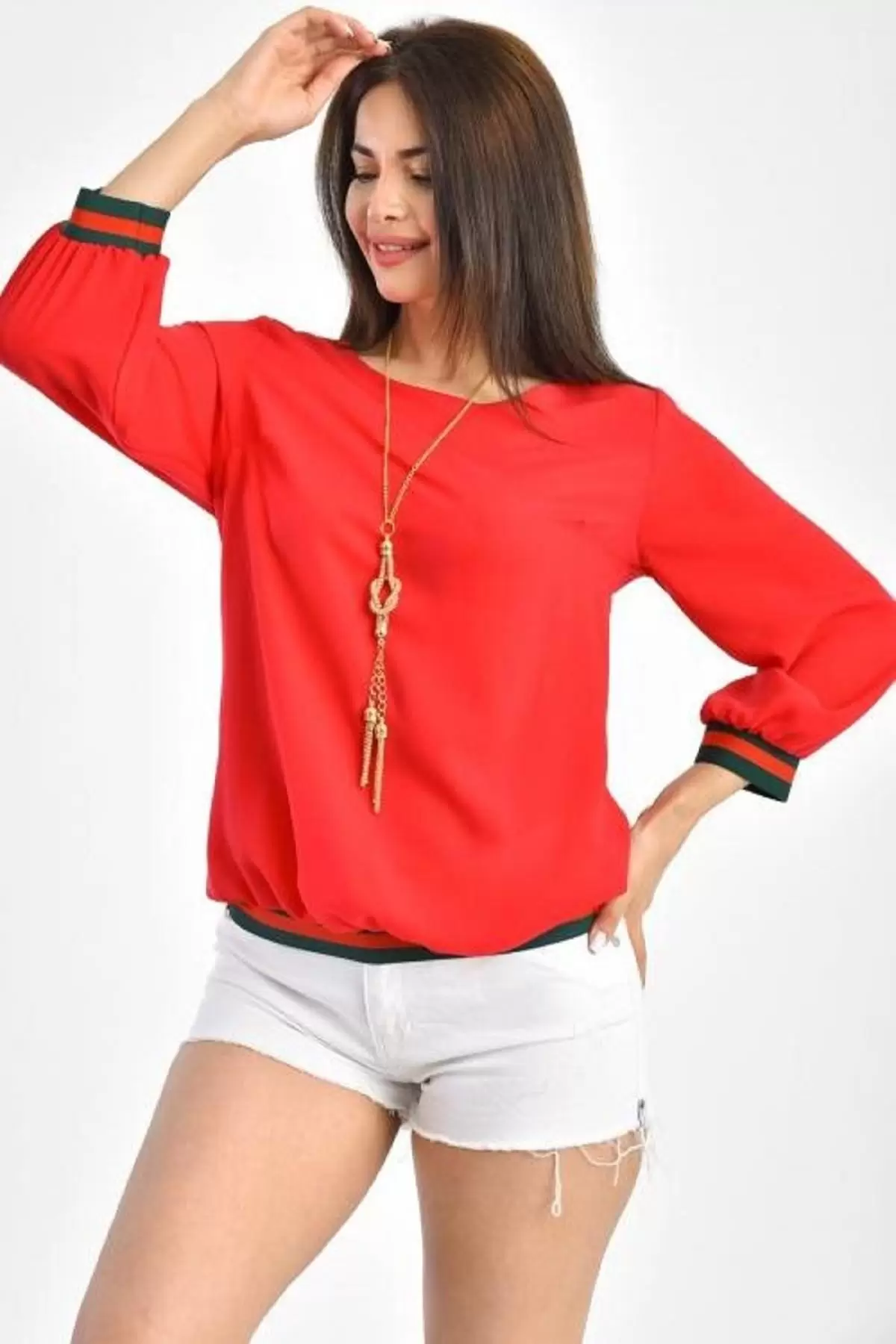 Bisiklet Yaka Uzun Kolu Takı Detaylı Kırmızı Kadın Bluz