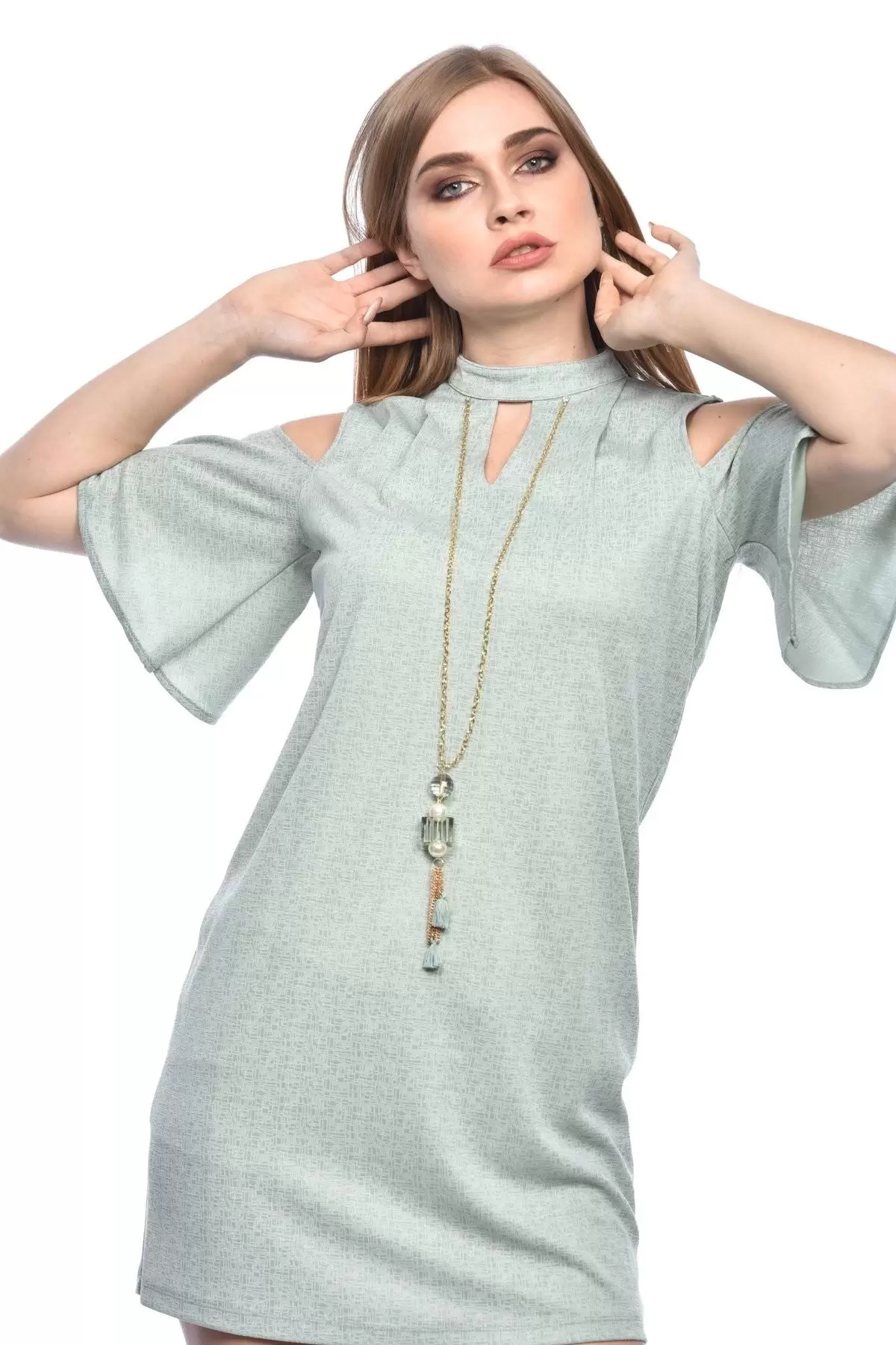 Göğüs Sırt ve Omuz Detaylı Takılı Mint Yeşil Kadın Elbise