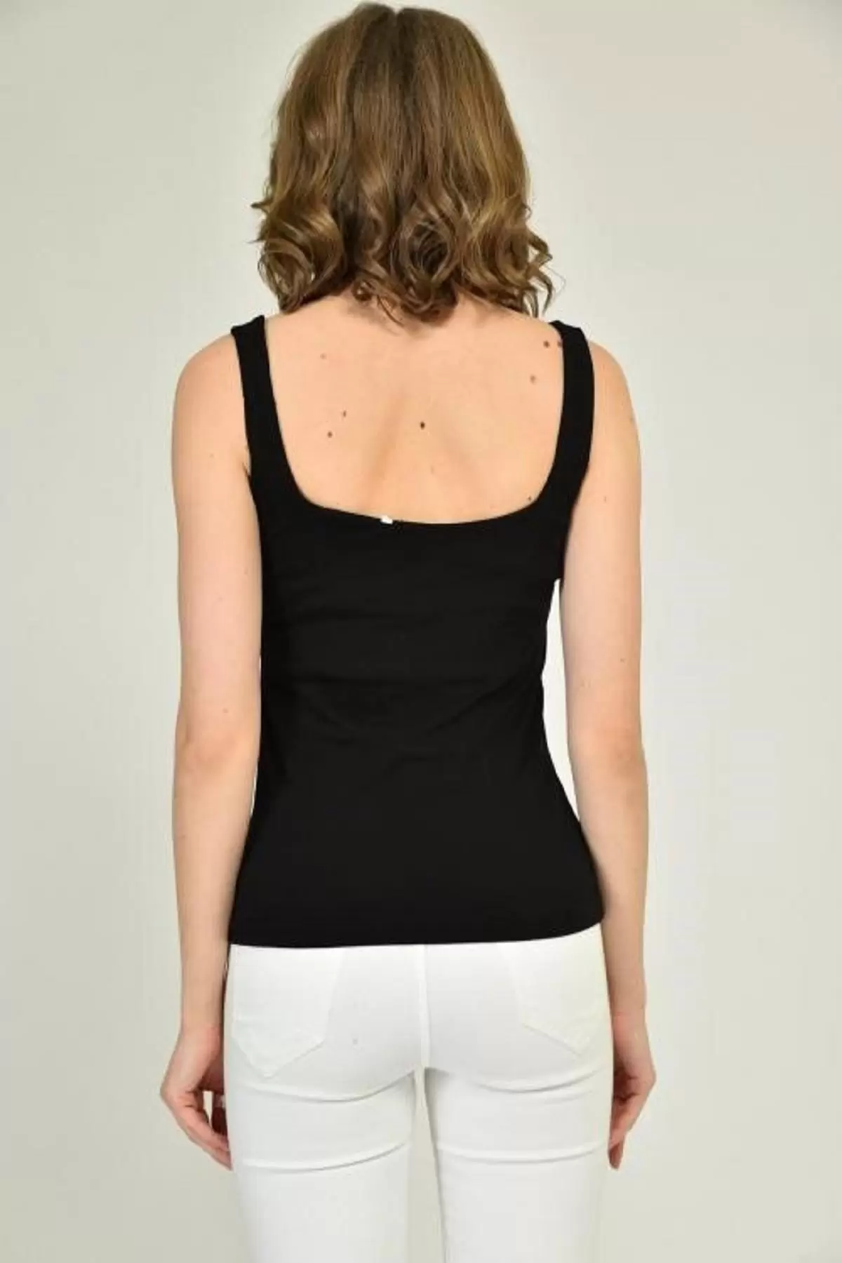 Kalın Askılı V Yaka Siyah Body Kadın Atlet