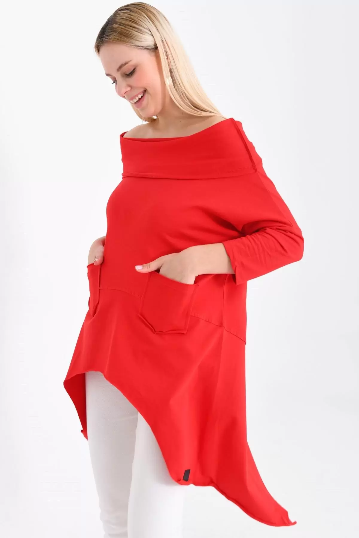 Kayık Yaka Asimetrik Kesimli Kırmızı Kadın Tunik