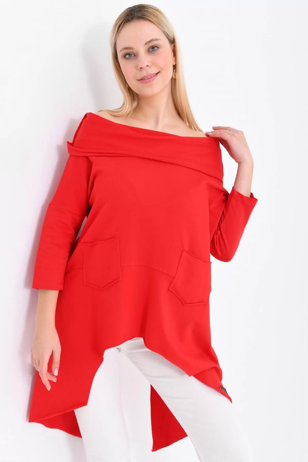 Kayık Yaka Asimetrik Kesimli Kırmızı Kadın Tunik