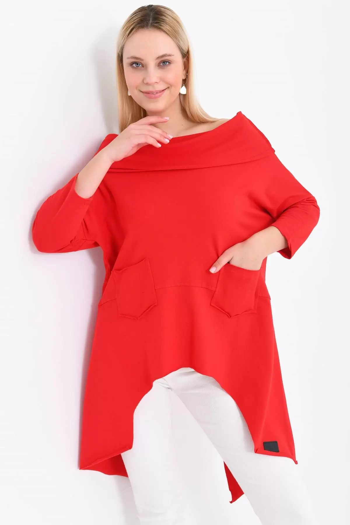 Kayık Yaka Asimetrik Kesimli Kırmızı Kadın Tunik