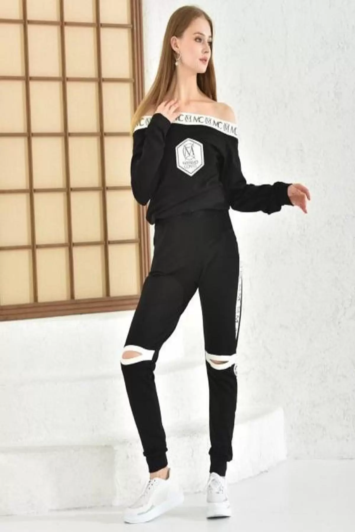 Kayık Yaka Taşlı Uzun Kollu Siyah Kadın Eşofman