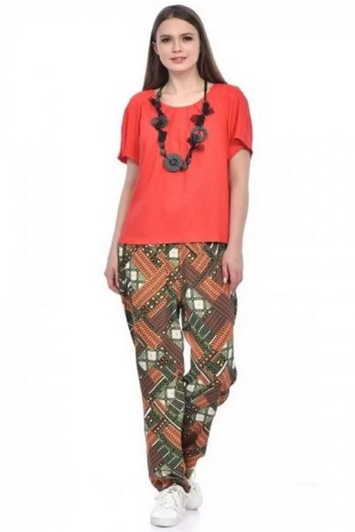 Kısa Kollu Takı Detaylı Fuşya Salaş Pantolonlu Alt Üst Takım