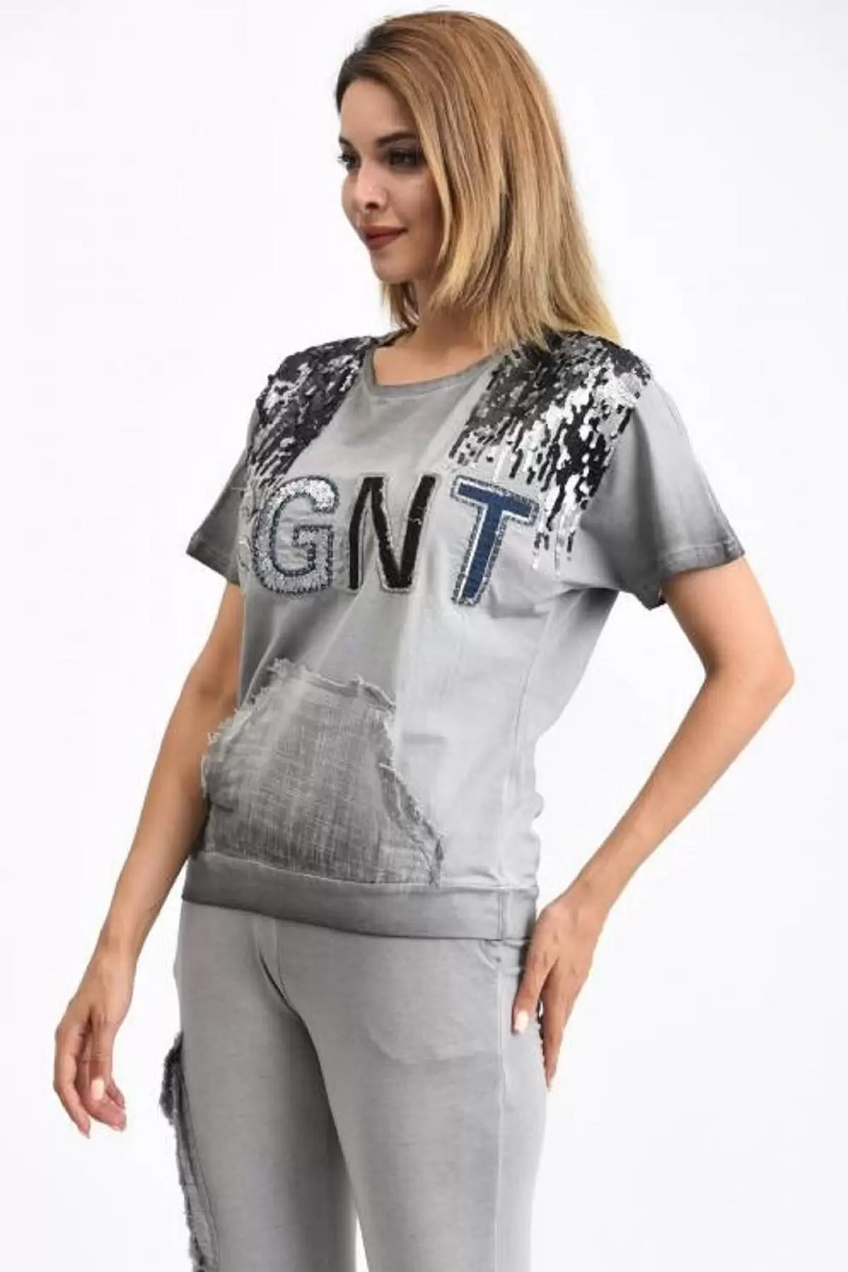 Kısa Kollu Yıkamalı ve Pullu Kanguru Cepli Gri Kadın Eşofman Takım