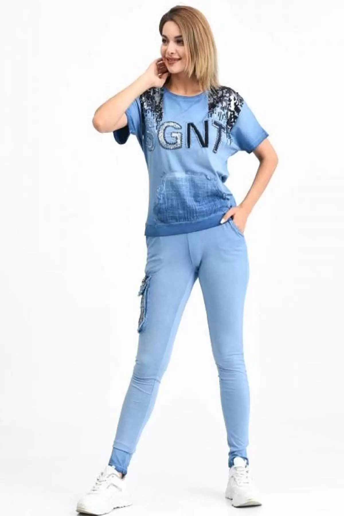 Kısa Kollu Yıkamalı ve Pullu Kanguru Cepli Mavi Kadın Eşofman Takım