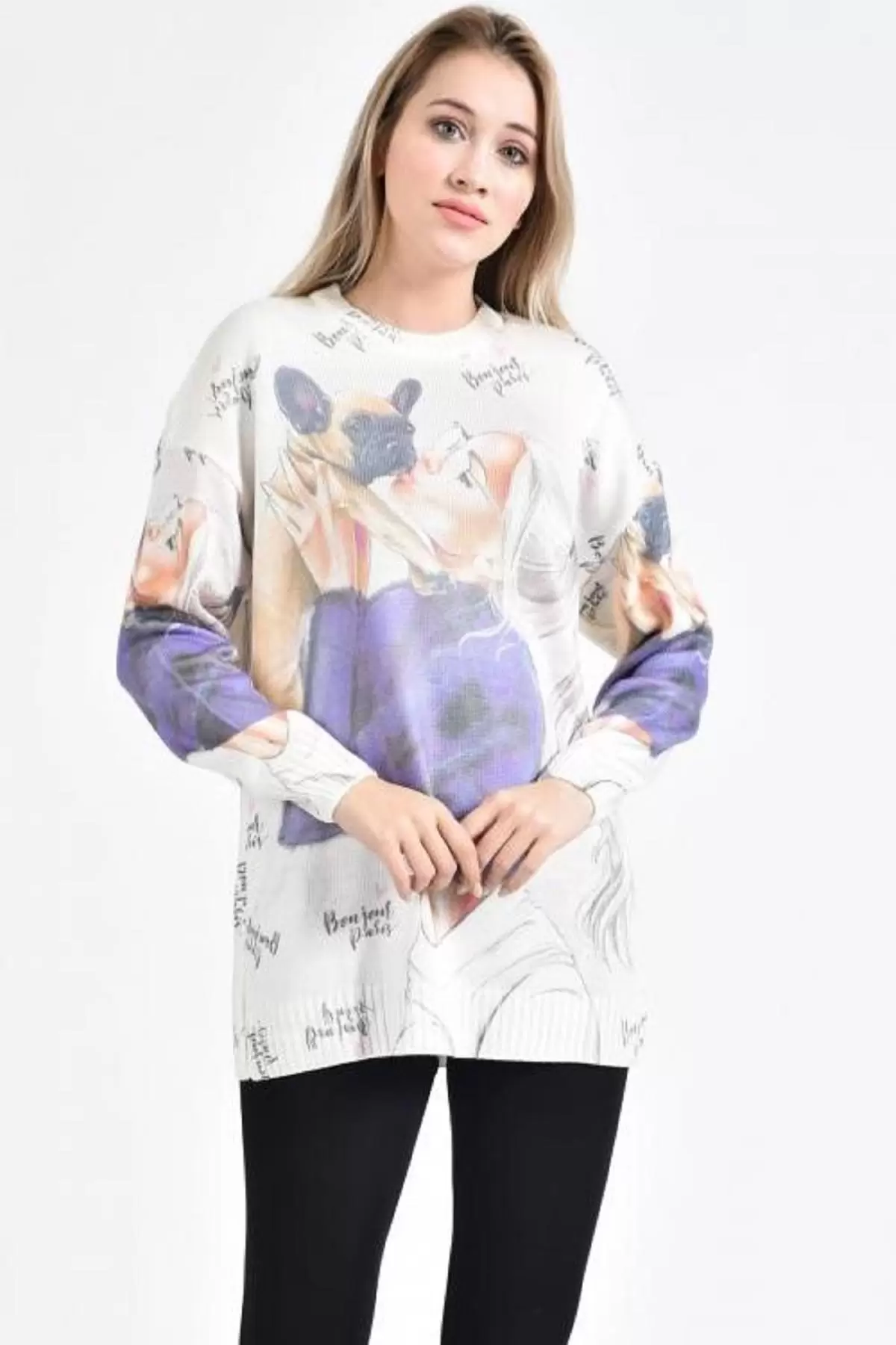 Köpekli Kadın ve Yazı Baskılı Ekru-Lila Kadın Kazak