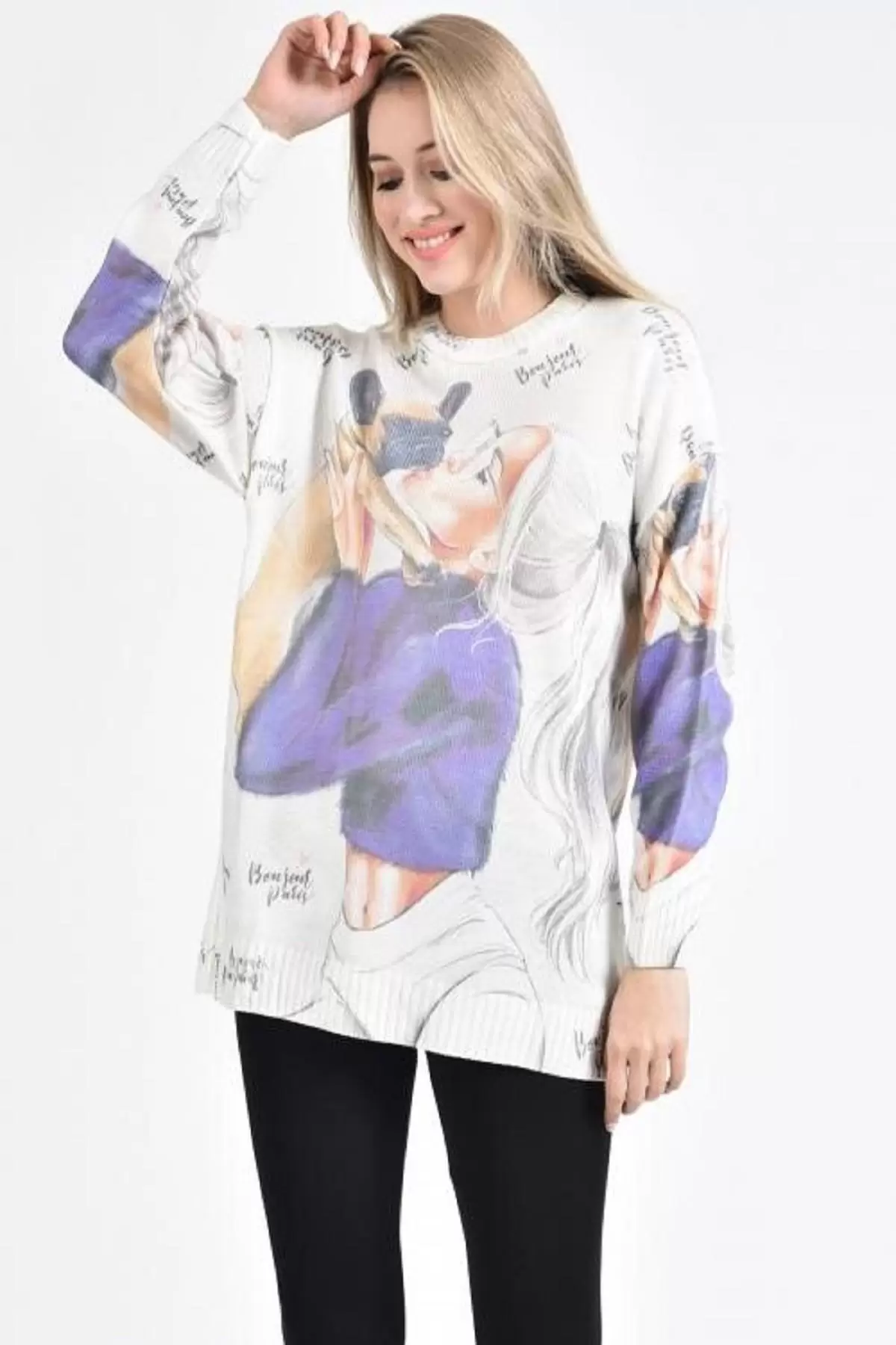 Köpekli Kadın ve Yazı Baskılı Ekru-Lila Kadın Kazak