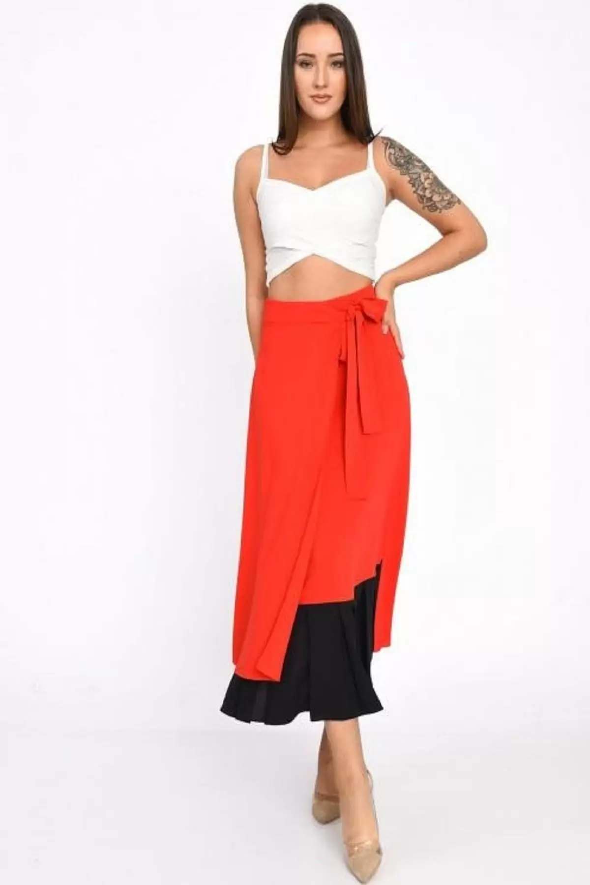 Kuşaklı ve Önden Kapaklı Kırmızı Kadın Etek