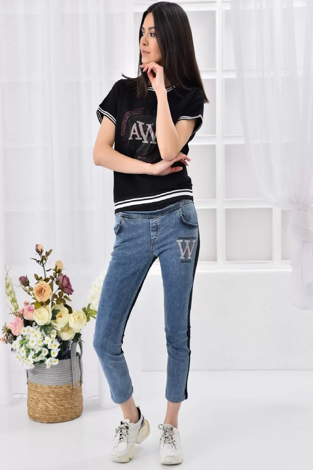 Mavi Kotlu ve Bisiklet Yaka Taş Dizinli Baskılı Kadın Eşofman Takım