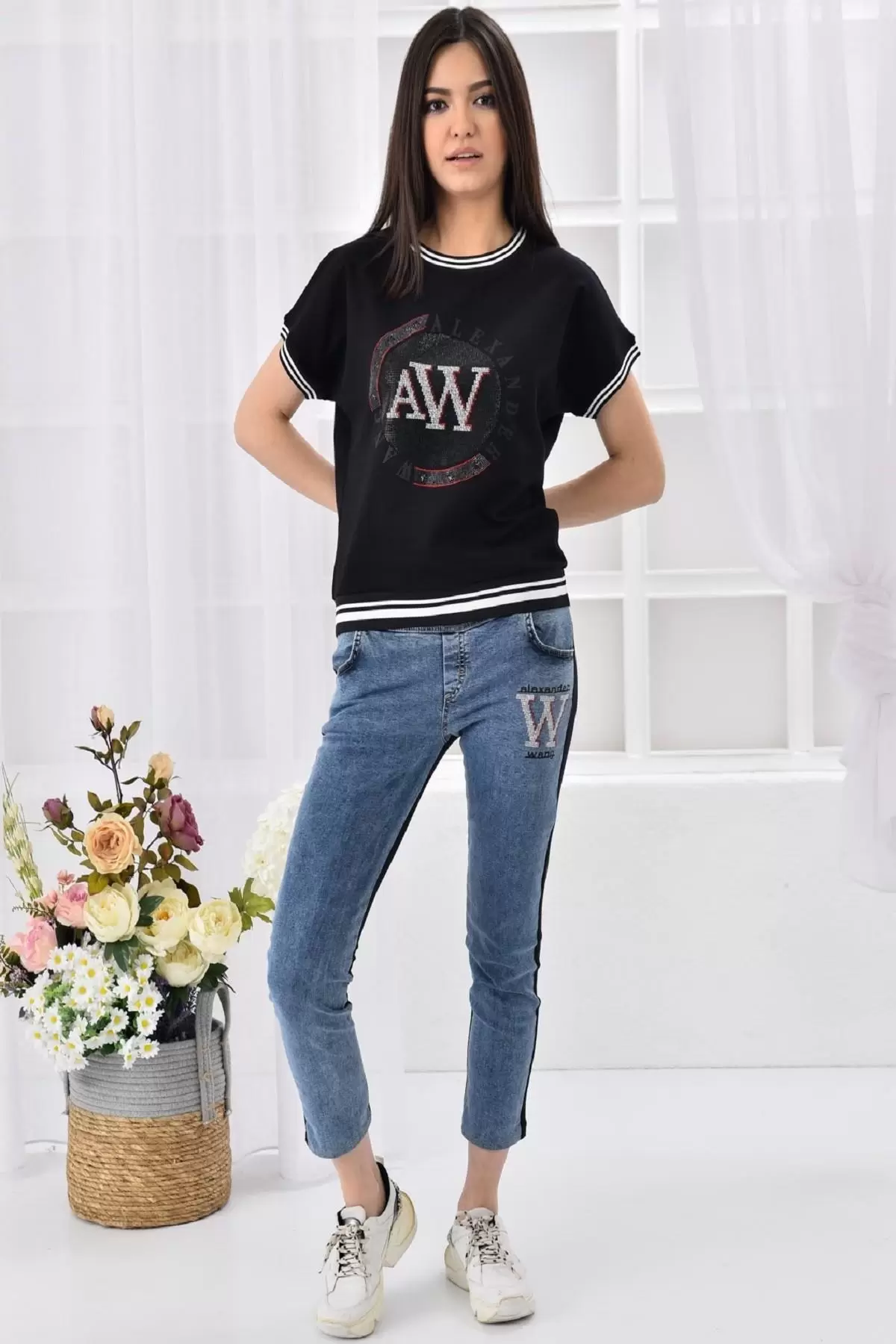 Mavi Kotlu ve Bisiklet Yaka Taş Dizinli Baskılı Kadın Eşofman Takım