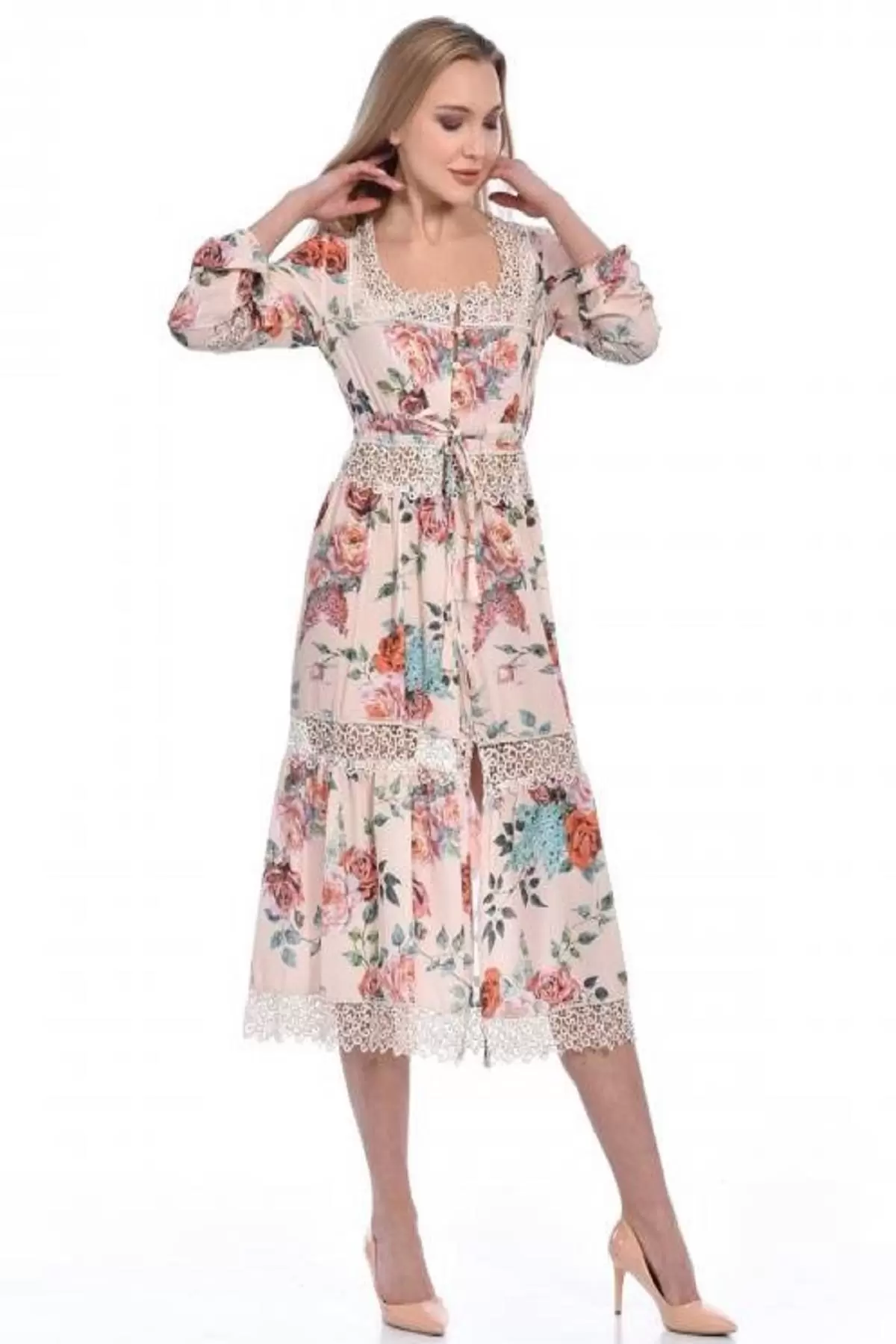 Pencere Yaka Dantel ve Çiçekli Kadın Bej Elbise