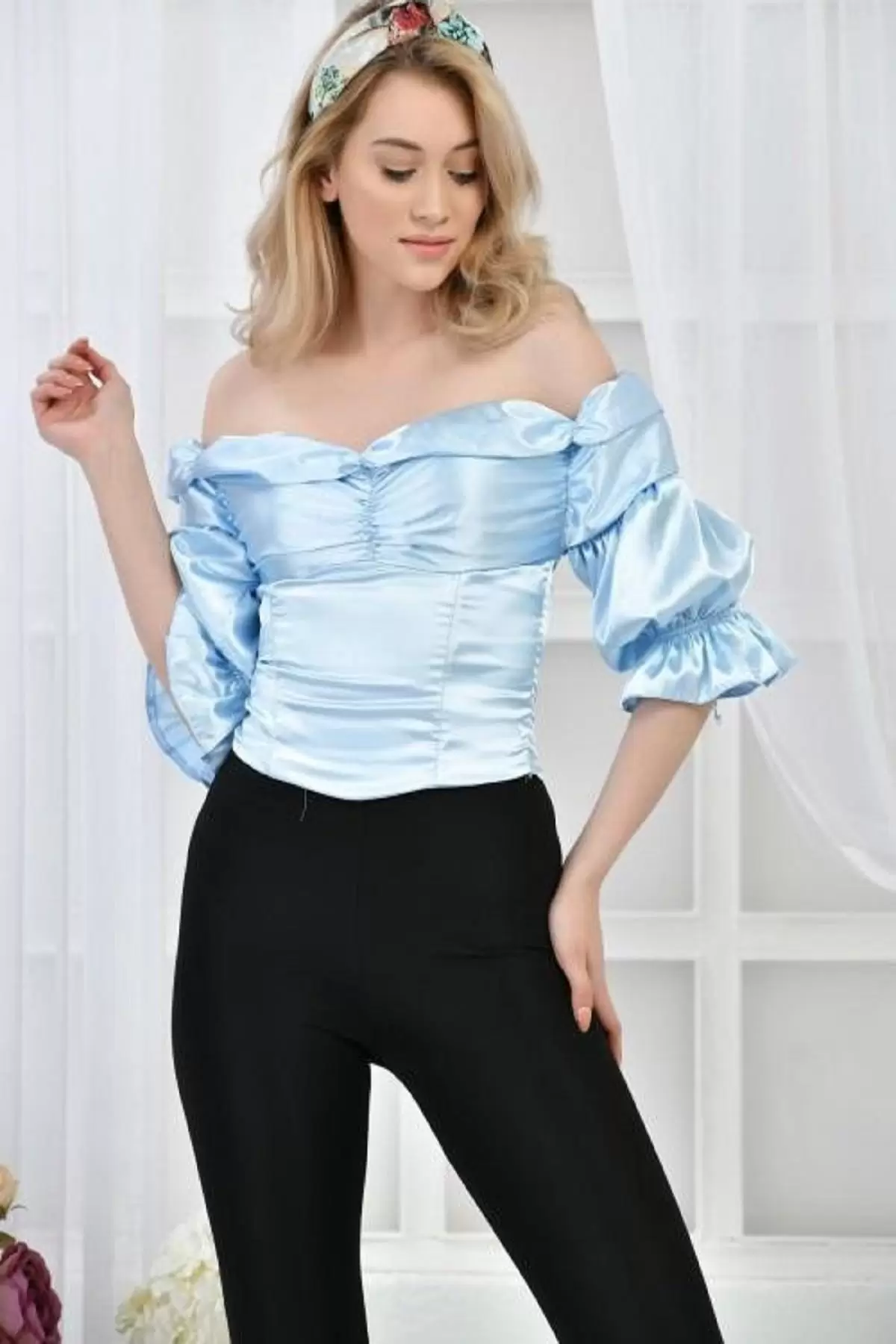 Straplez Yaka Prenses Kollu Saten Mavi Kadın Bluz