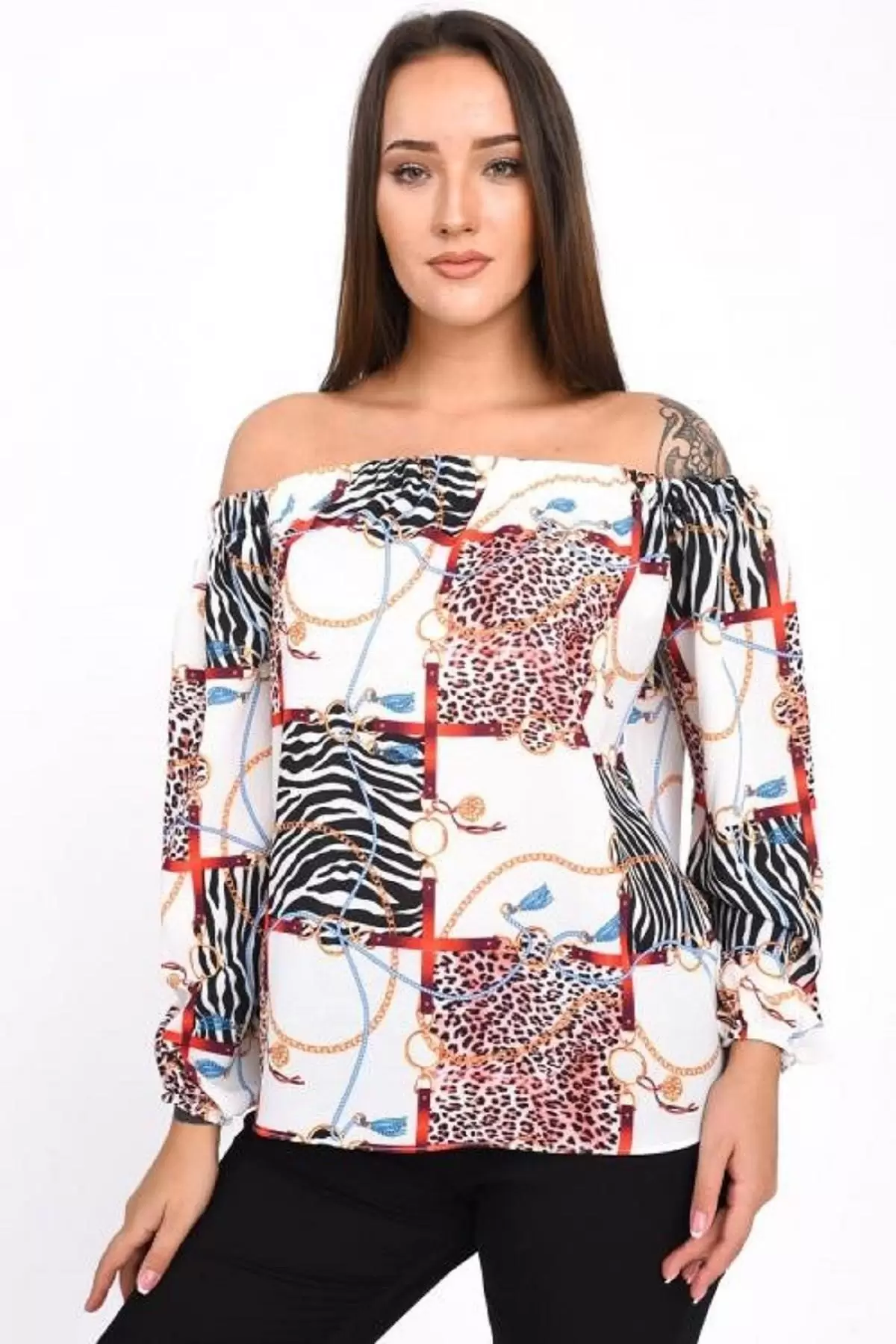 Uzun Kollu Omuz Detaylı Desenli Beyaz Kadın Bluz