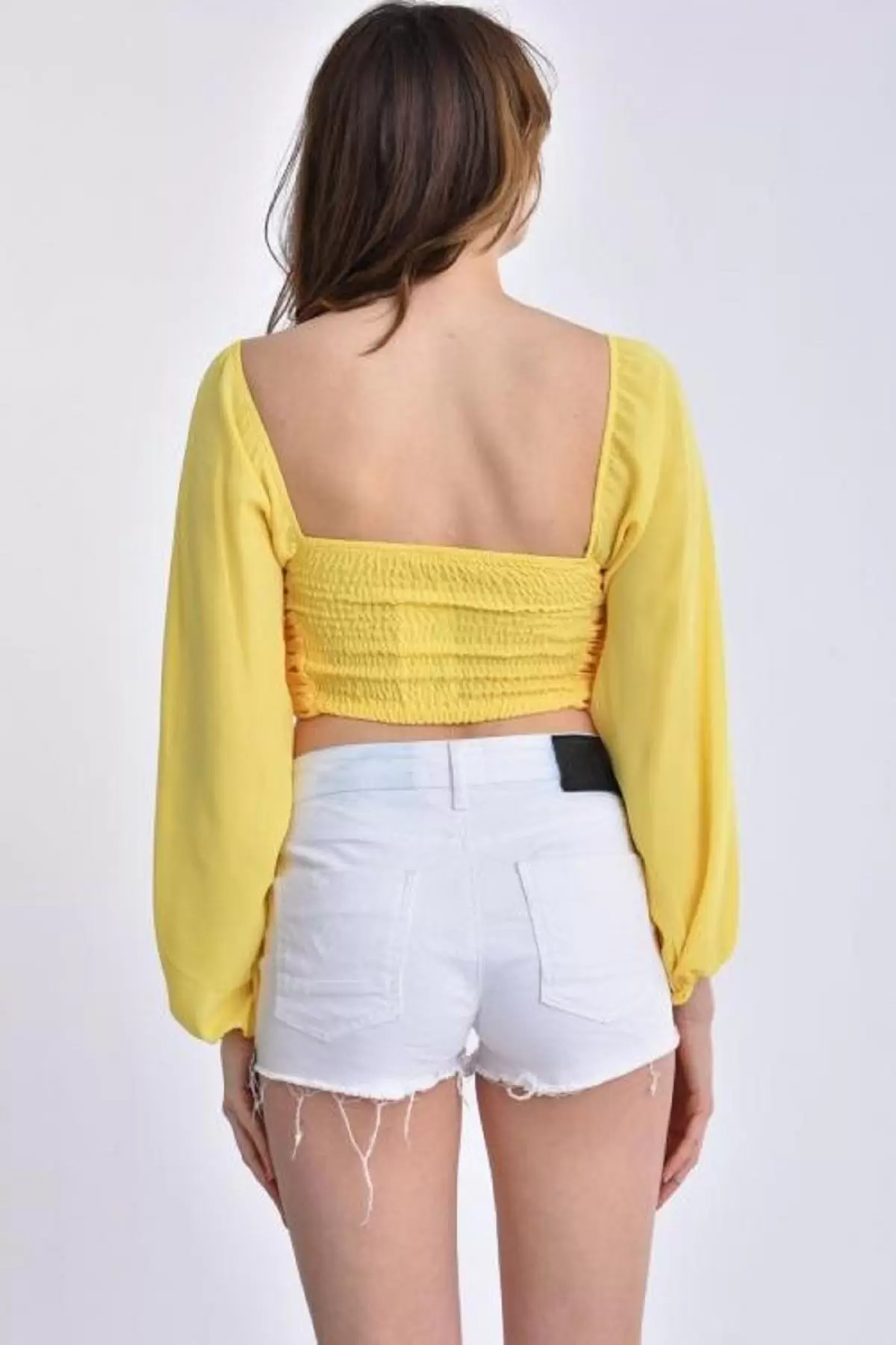 Uzun Kollu Yaka ve Sırt Detaylı Sarı Kadın Bluz