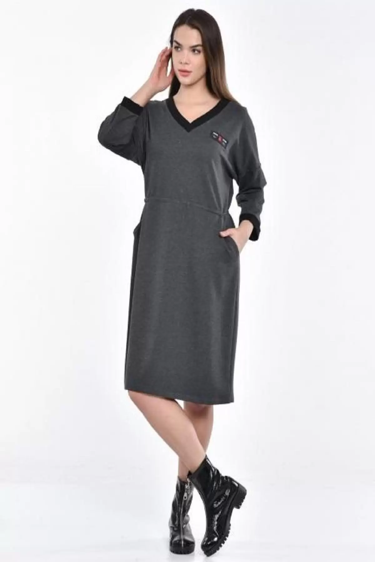 V Triko Yaka Deri Bağcıklı Füme Kadın Elbise