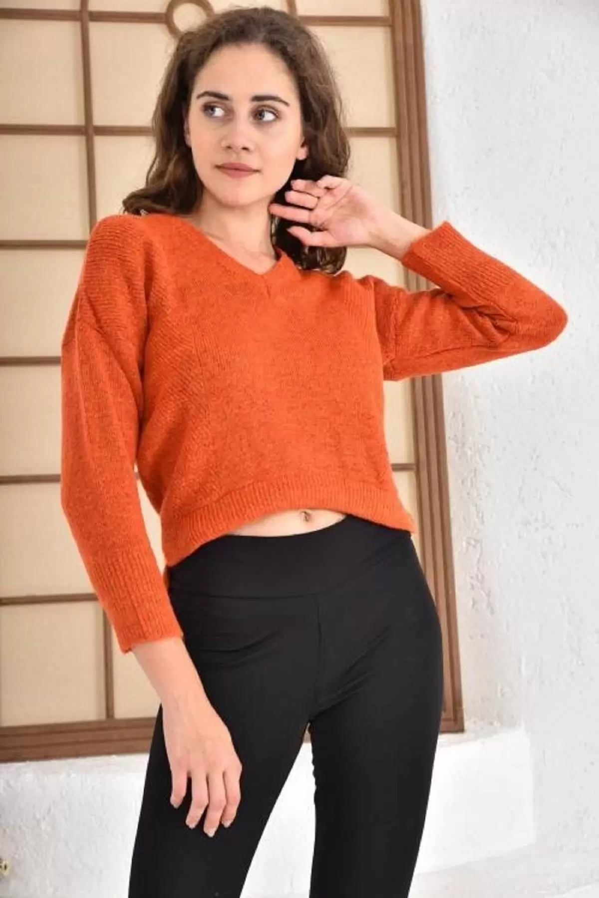 V Yaka Bağlamalı Kiremit Kısa Yünlü Kadın Kazak