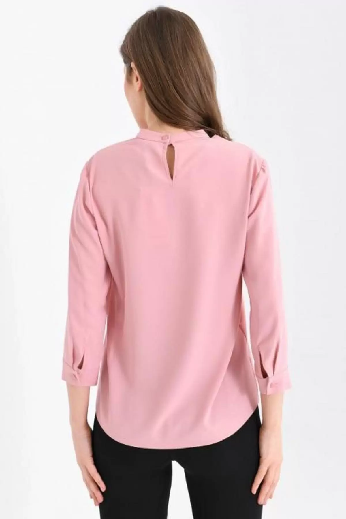 V Yaka Boyun Detaylı Pudra Kadın Bluz
