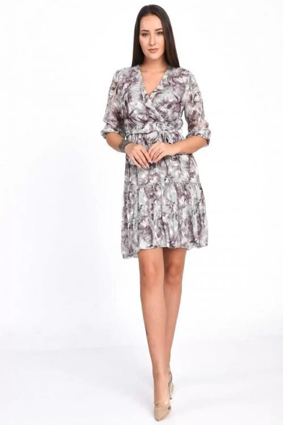 V Yaka Kısa Kol Çiçek ve Pileli Mor Kadın Elbise