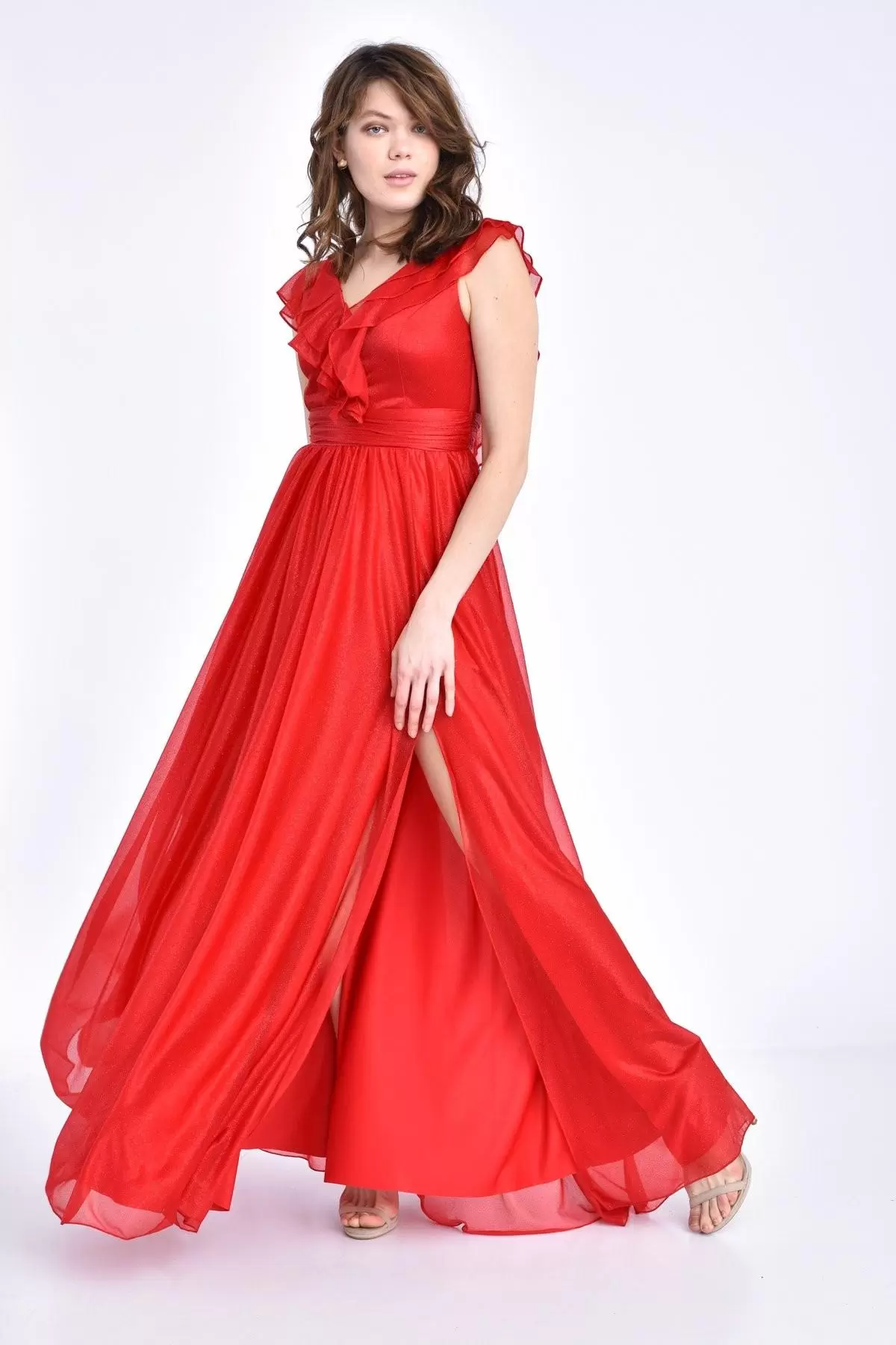 V Yaka Önden Yırtmaçlı ve Simli Tül Kırmızı Abiye Elbise