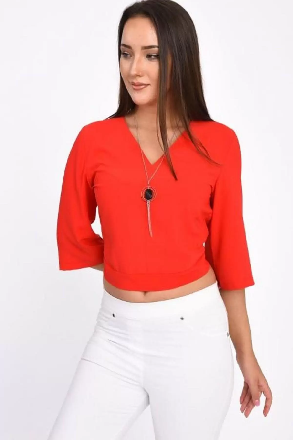 V Yaka Takı ve Sırt Detaylı Uzun kollu Kırmızı Kadın Bluz
