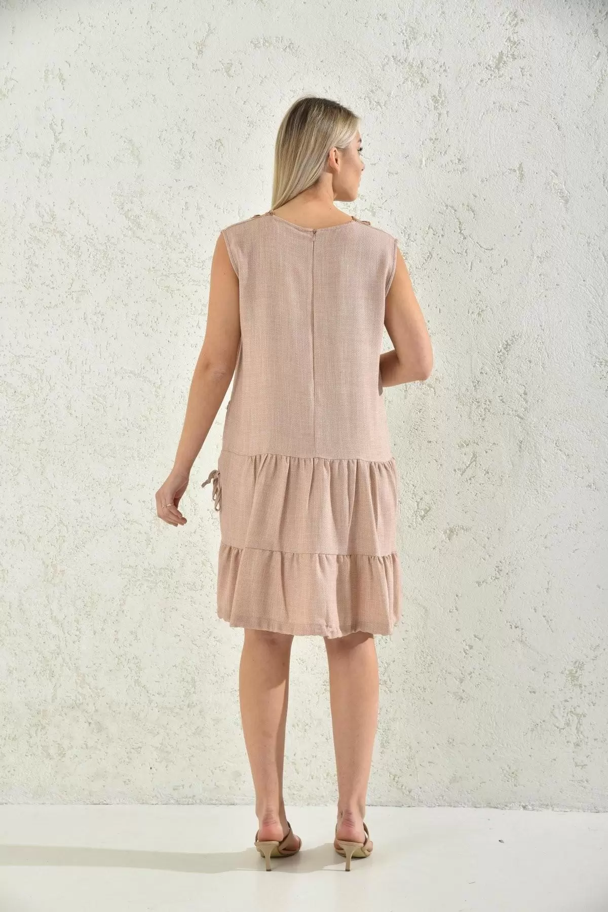 Yuvarlak Yaka Dantelli Salaş Kolsuz Vizon Kadın Elbise