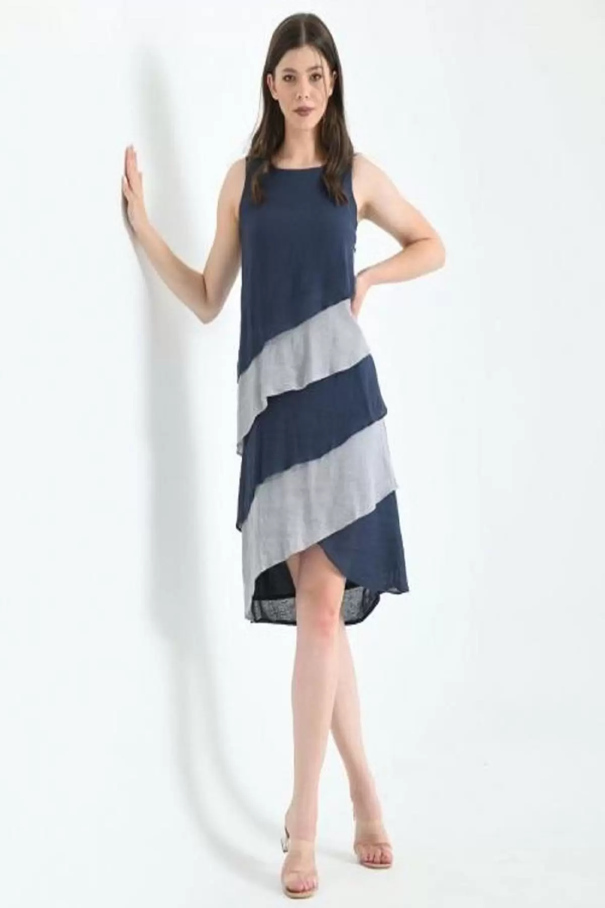 Yuvarlak Yaka Kolsuz Lacivert Kat Kat Kadın Elbise