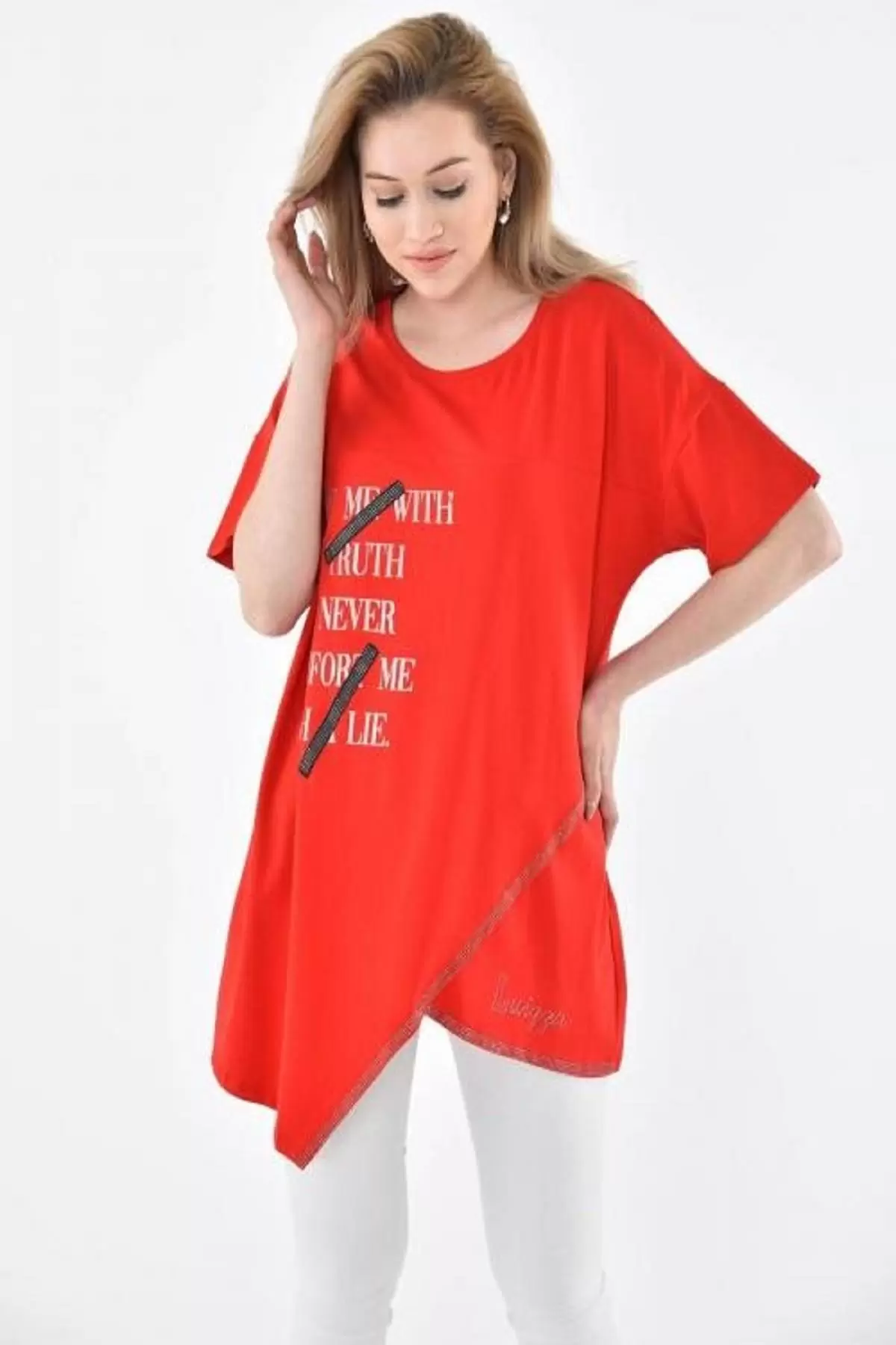 Yuvarlak Yaka Şerit Taşlı ve Asimetrik Kesimli Kırmızı Kadın Bluz