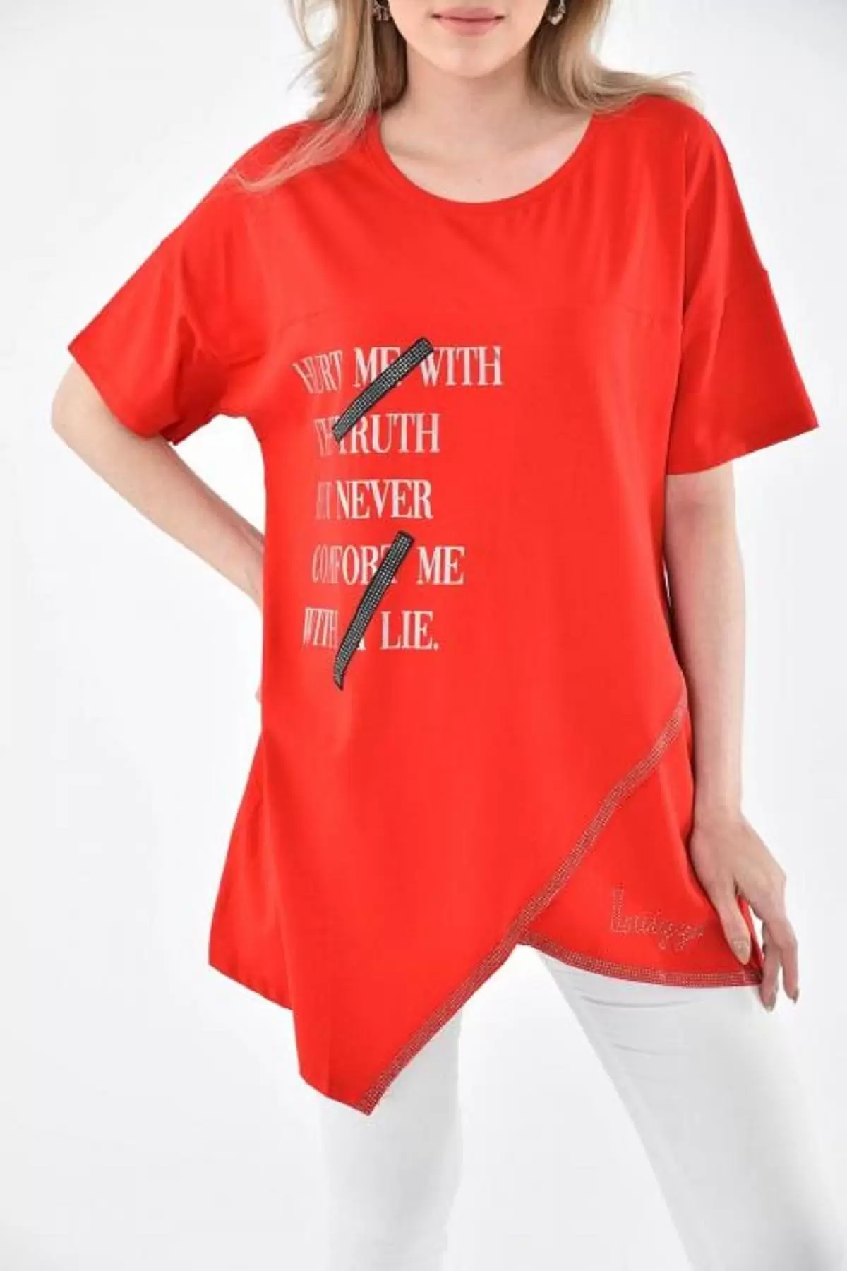 Yuvarlak Yaka Şerit Taşlı ve Asimetrik Kesimli Kırmızı Kadın Bluz