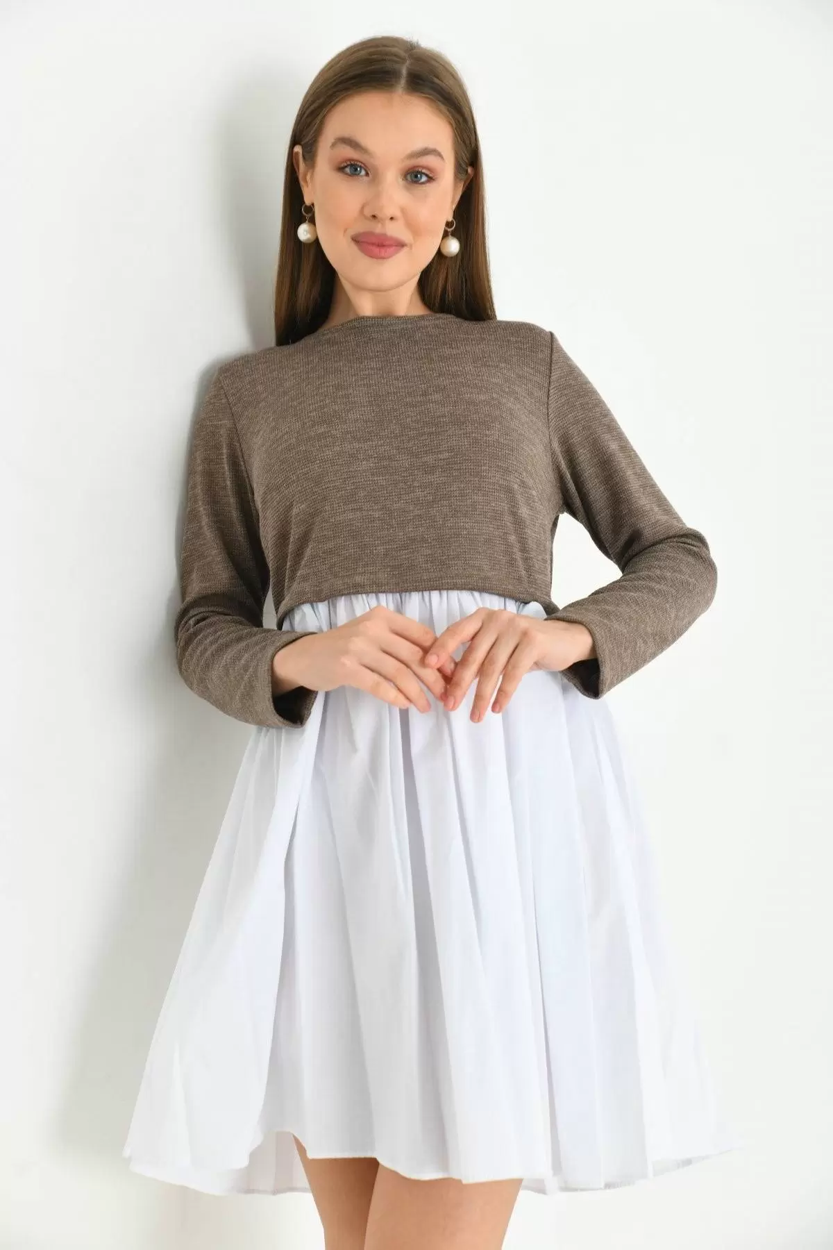 Yuvarlak Yaka Uzun Kollu Kahve Beyaz Kadın Elbise