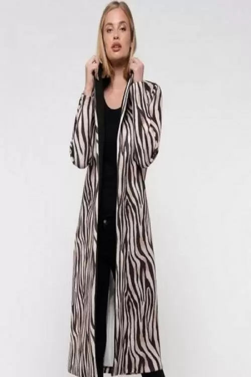 Kemerli Zebra Desenli Uzun Kadın Ceket Kemerli Zebra Desenli Uzun Kadın Ceket