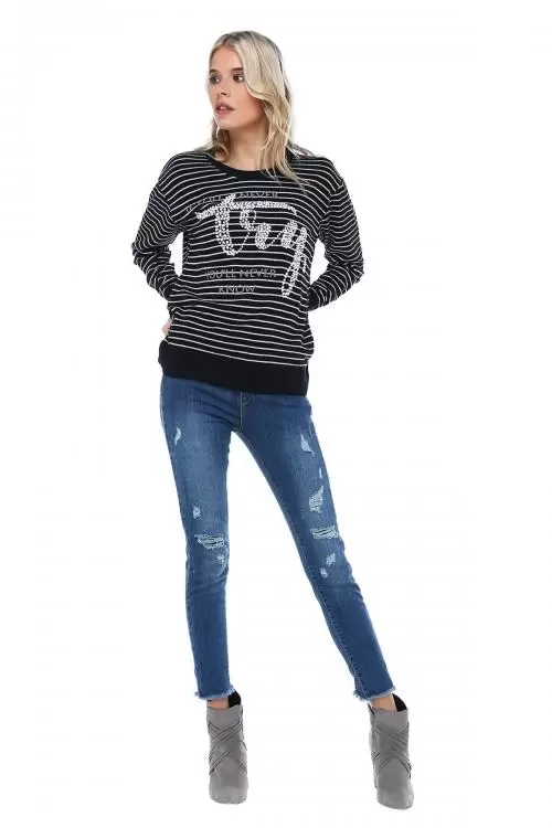 Mavi Koyu Denim Yırtık ve Paça Püsküllü Kadın Pantolon Mavi Koyu Denim Yırtık ve Paça Püsküllü Kadın Pantolon