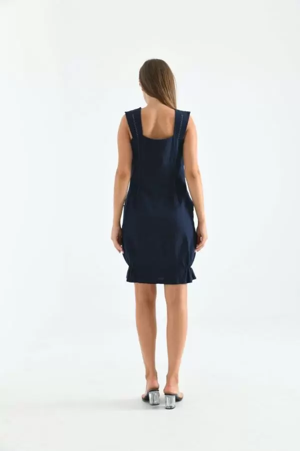 Askılı Kare Yaka Düğmeli ve Cepli Lacivert Kadın Elbise