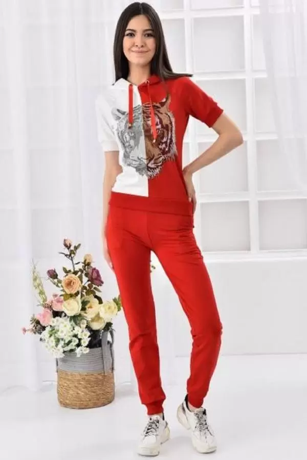 Bağcıklı ve Kapüşonlu Taş Dizinli Kaplan Desenli Kısa Kollu Kırmızı-Beyaz Kadın Eşofman Takım