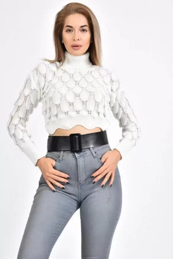 Balıkçı Yaka Damla Kabartmalı Kısa Beyaz Kadın Kazak