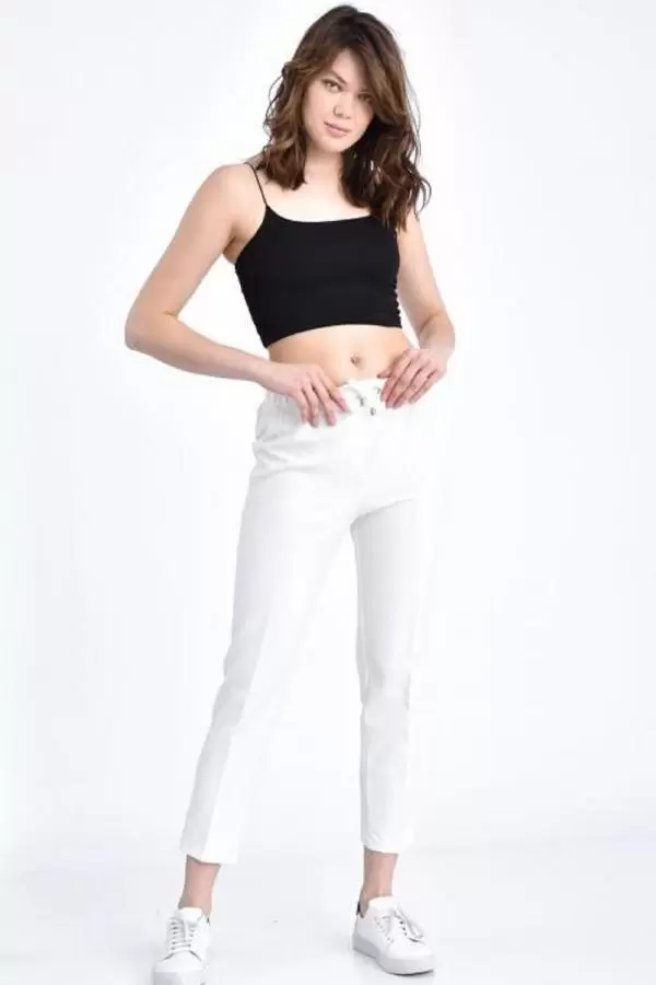Belden Lastikli ve Bağcıklı Beyaz Bilek Kadın Pantolon