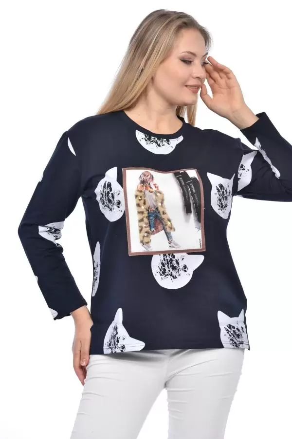 Bisiklet Yaka Aplike ve Kedi Baskılı Lacivert Kadın Tişört